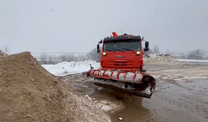Семилуки - уборка дорог от снега